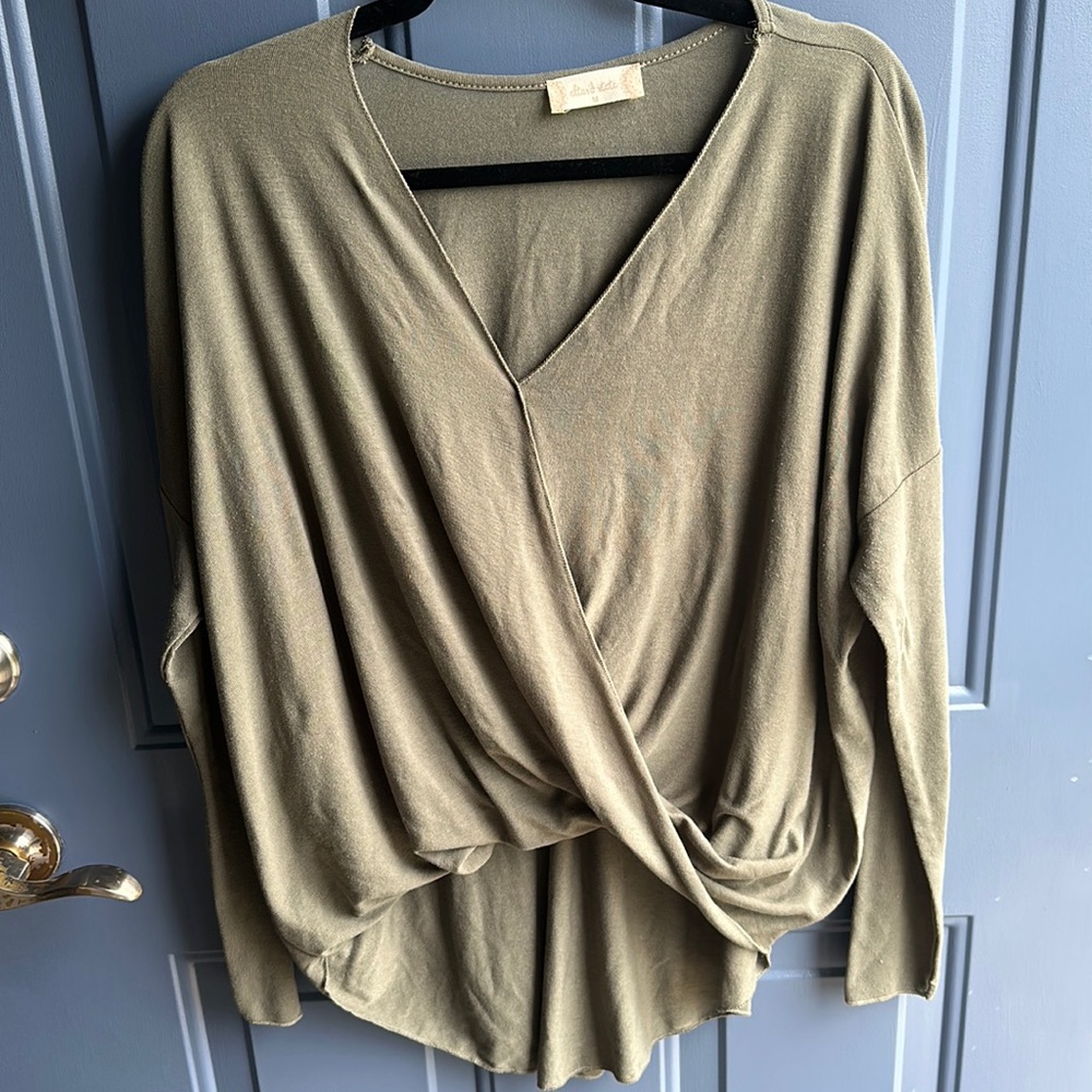 Altar’d state women’s size M green long sleeve